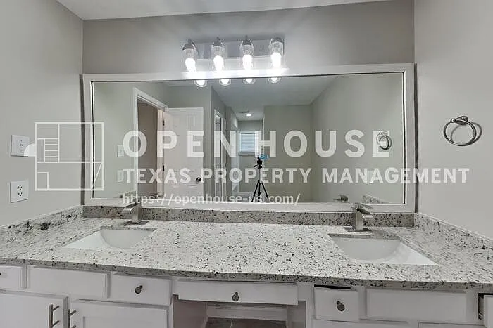 14918 Laytham Ln — Photo 20
