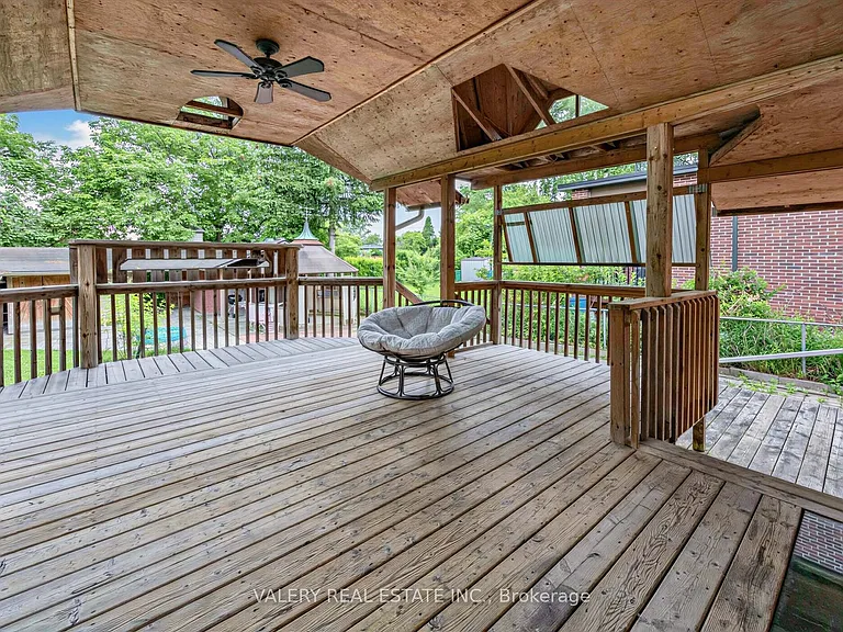 1366 Applewood Rd #MAIN — Photo 16