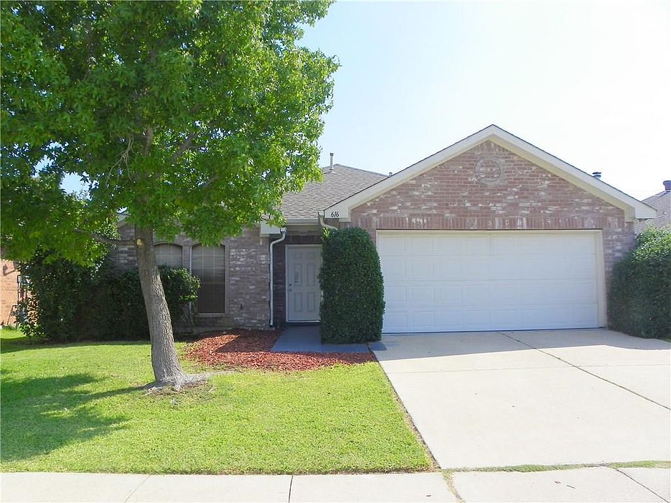 1st image of 616 Crystal Brook Dr