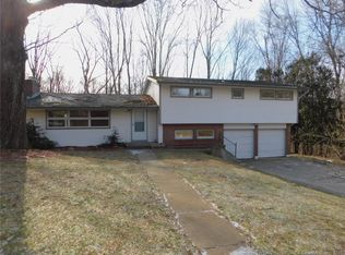 6 Old Tavern Rd, Norwich, CT 06360