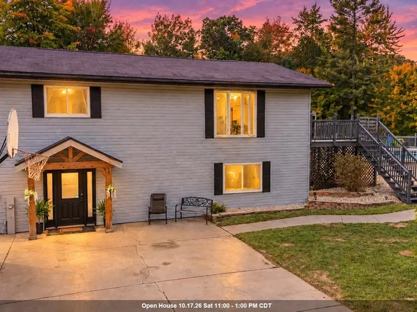 N2935 Branch Ln, Clintonville, WI 54929