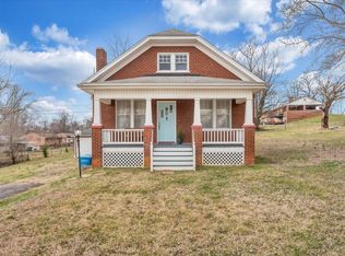 612 36th St NW, Roanoke, VA 24017