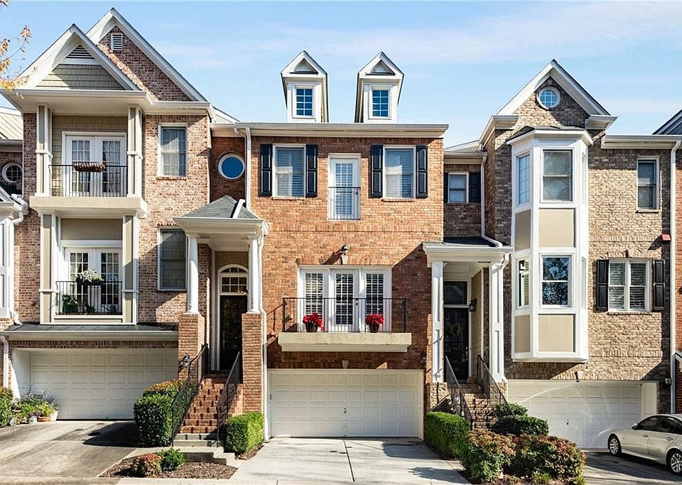 1st image of 226 McLaren Gates Dr
