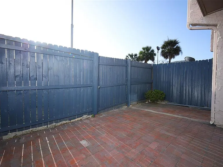 4029 Henley Rd #1705 — Photo 33
