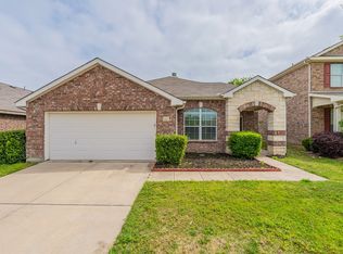 1013 Bend Ct, Forney, TX 75126