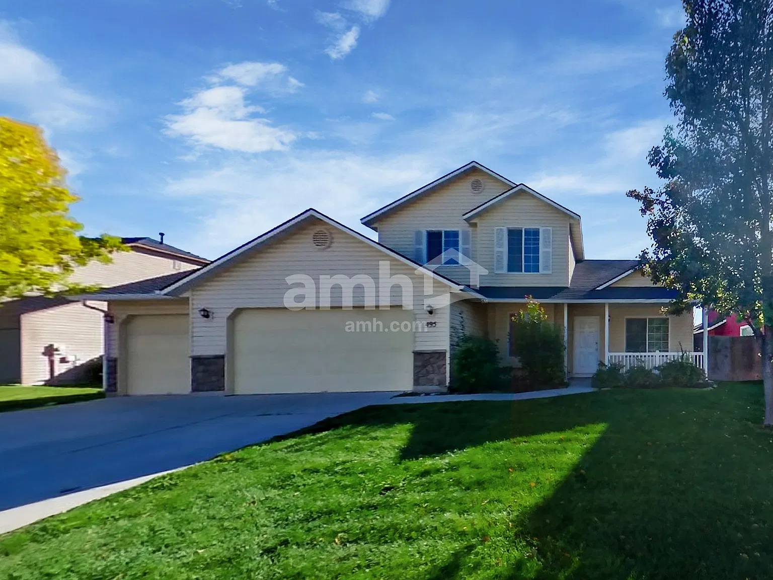 4 bed, 2.5 bath, 1568 sqft, $2,495 — Photo 1