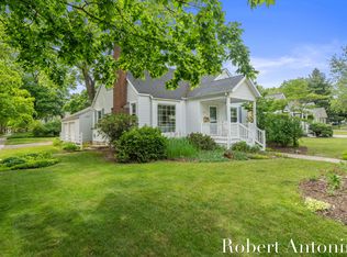 1741 Warwick Rd SE, East Grand Rapids, MI