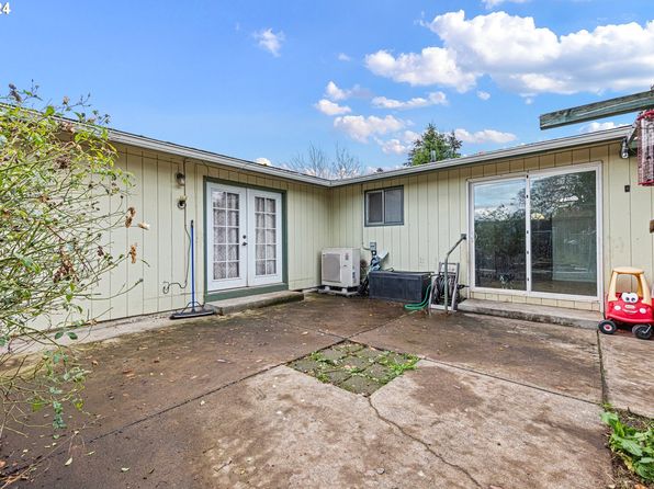 2051 N Park Ave, Eugene, OR 97404