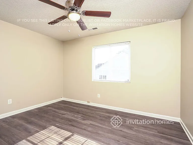 3789 Foxton Dr — Photo 9