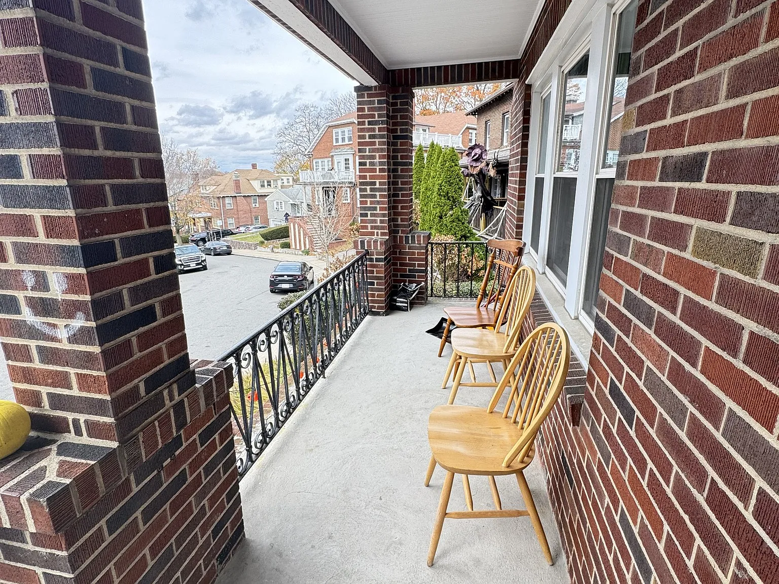 5 bed, 2.0 bath, $9,000 — Photo 4