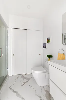 Sold by Compass | media 7