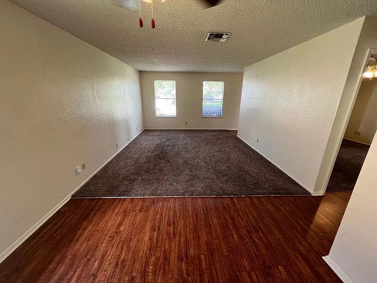 1417 Chapel Creek Rd — Photo 3