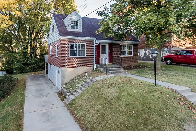 341 Bonnie Leslie Ave photo 1