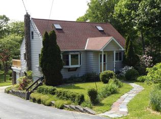 26 Robert Rd, Poughkeepsie, NY 12603