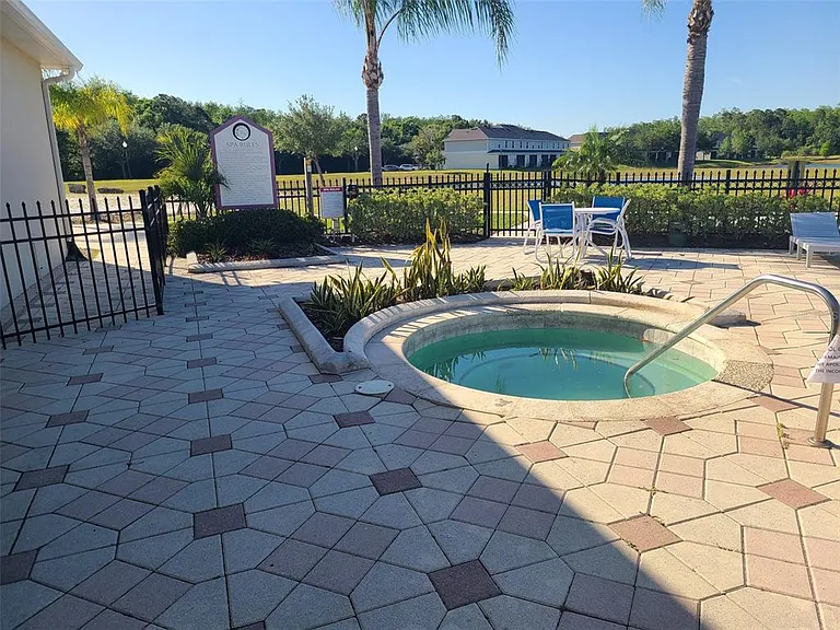 Old Kent Cir — Photo 11