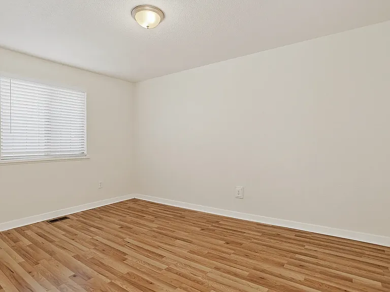 3174 W Center Ave #A — Photo 9