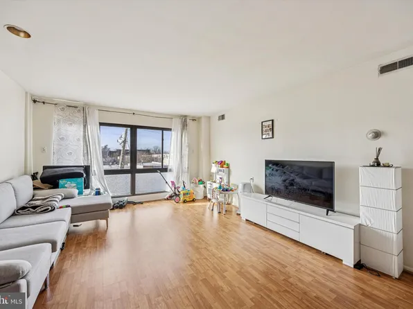 7600 E Roosevelt Blvd Unit 408, Philadelphia, PA 19152