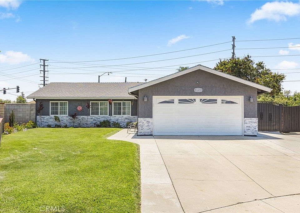 1st image of 2951 S Plainfield Pl