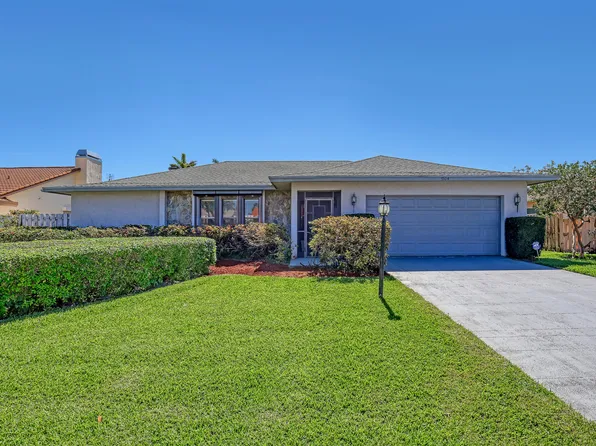 7504 Nemec Drive N, Lake Clarke Shores, FL 33406
