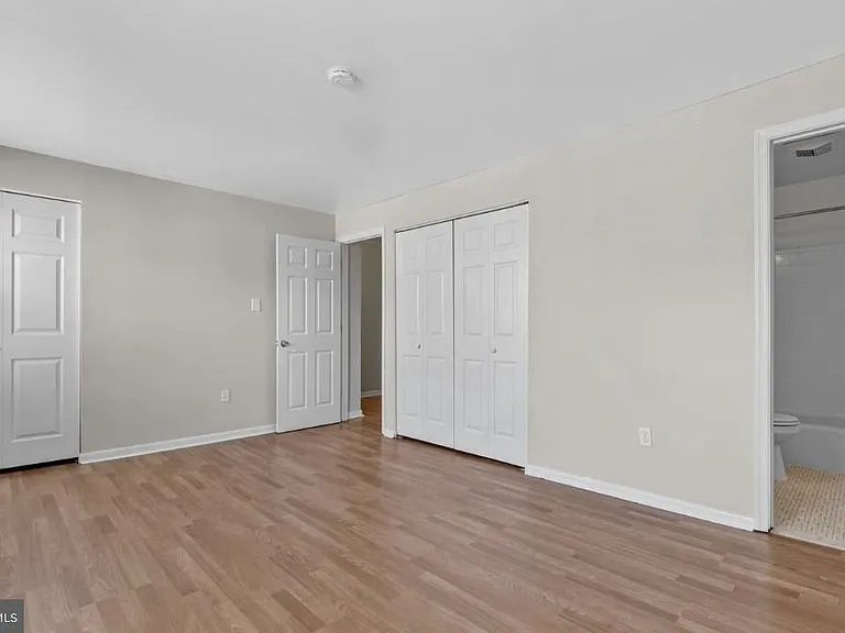 12814 Epping Ter #2-B — Photo 17