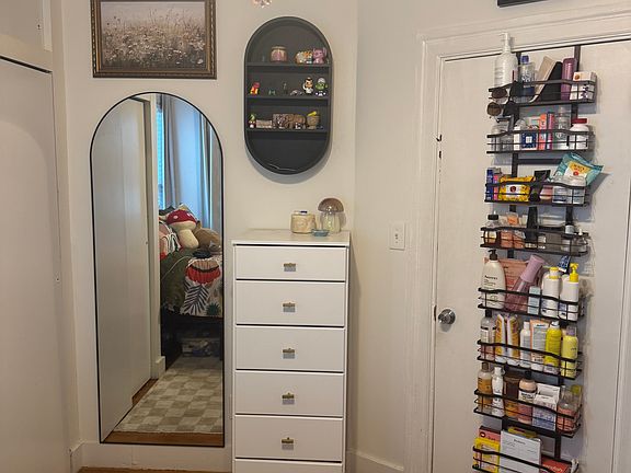 2nd image of 310 Prospect St APT 3