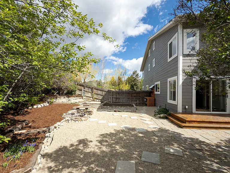 617 Willow Dr — Photo 10