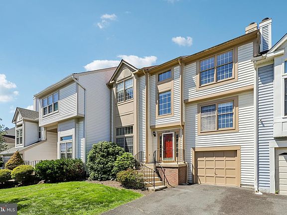 2nd image of 6520 Palisades Dr