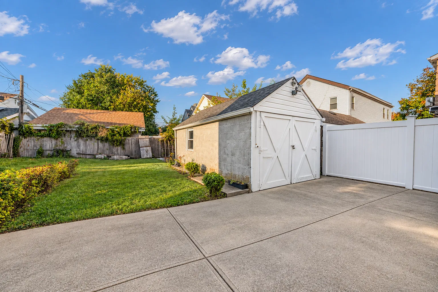2 bed, $2,500 — Photo 3