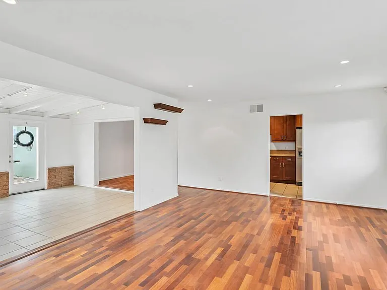 3020 Governor Dr — Photo 7