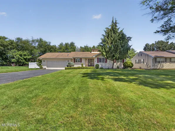 1 Traymore Road, Freehold, NJ 07728