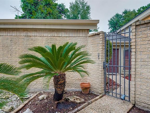 5th image of 6030 Gallant Forest Dr