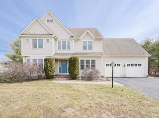 75 Sunflower Dr, Raynham, MA 02767