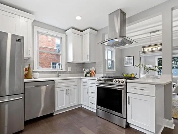 4th image of 756 Upsal St SE #A