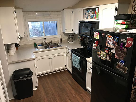 5th image of 1214 N Willow St