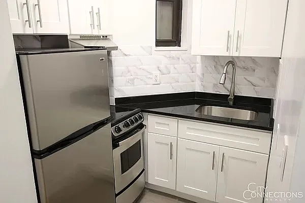 Rented by City Connections Realty | media 20