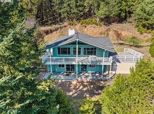 1604 Spring Brook Rd, Myrtle Creek, OR 97457
