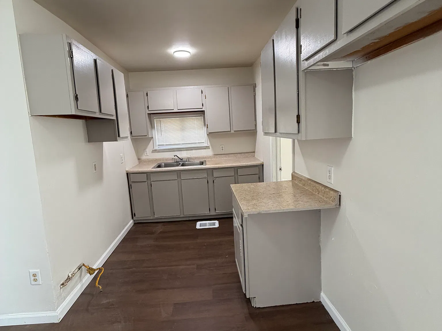 2 bed, 500 sqft, $800 — Photo 4