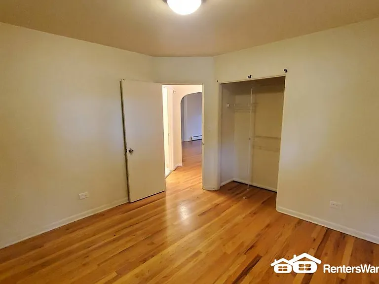 2225 S Cherry St — Photo 2