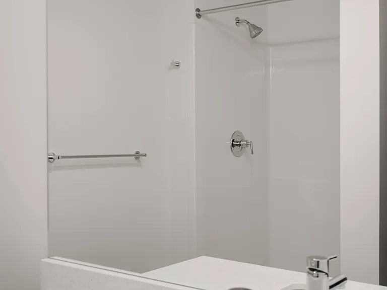 The Warren | Bathroom