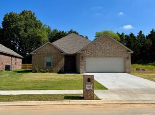 4810 Edgemont Dr, Jonesboro, AR 72405