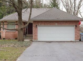 2550 Emerson St, Strathroy Caradoc, ON N0L1W0
