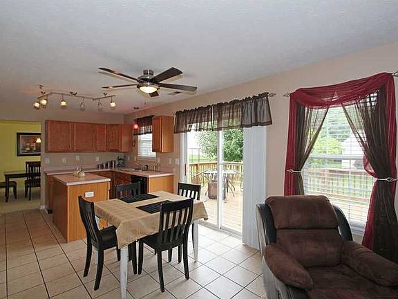 4th image of 6902 Thousand Oaks Dr