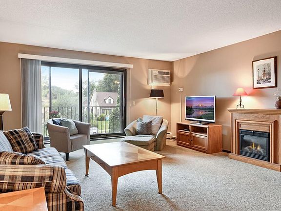 3rd image of 5545 Chicago Ave APT 207
