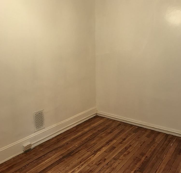 2nd image of 811 Belgian Ave