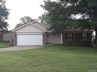 4249 Golden Wheat Dr, Saint Charles, MO