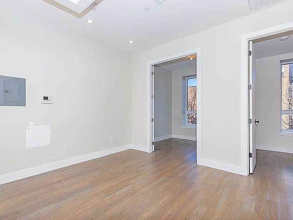 2nd image of 492 Gates Ave #2J