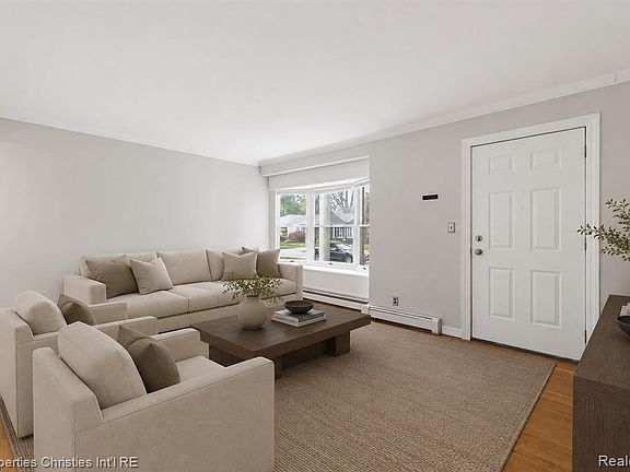 4th image of 2424 Dallas Ave
