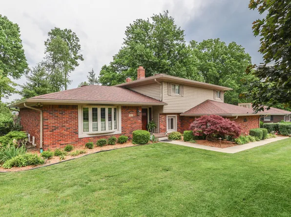1640 Ridge Hill Ln, Indianapolis, IN 46217