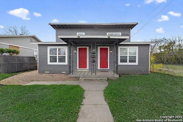 118 Compton Ave #1