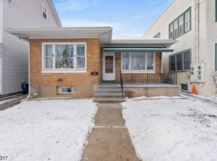 392 Lincoln St, Phillipsburg Town, NJ 08865